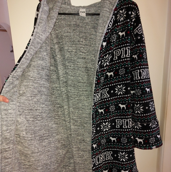 PINK Victoria's Secret Warm Plush Robe - Picture 6 of 7